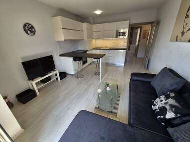Miete - Wohnung in Mladejki halm,  Plowdiw