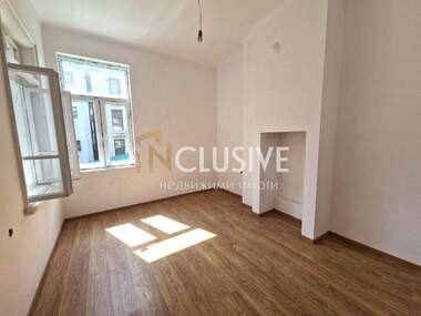 Verkauf - Wohnung in Wazrajdane,  Burgas