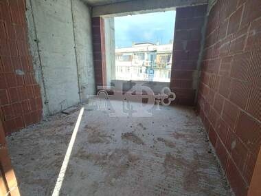For sale - Apartment in Vazrajdane 1,  Varna