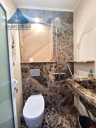 For sale - Apartment in 9-ti kvartal,  Pleven