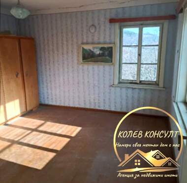 For sale - House in Sredno Gradishte,  Stara Zagora
