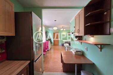 Închiriere - Apartament în Ovcea Kupel,  Sofia