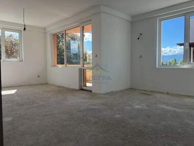 For sale - Apartment in Stavropol,  Pazardjik