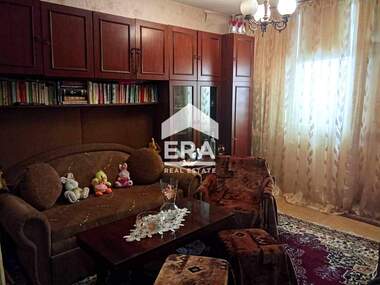 Vânzare - Apartament în Hale,  Iambol