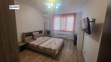 Аренда - Квартира в Широк Център,  Плевен