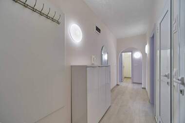 Închiriere - Apartament în Vladislavovo,  Varna