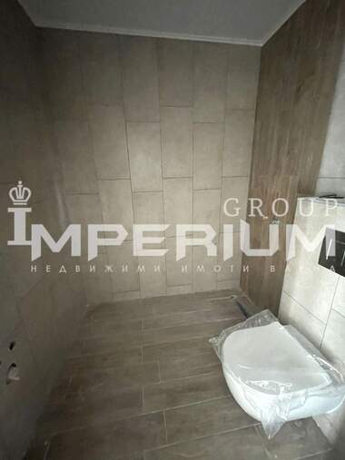 Vânzare - Apartament în Vinița,  Varna