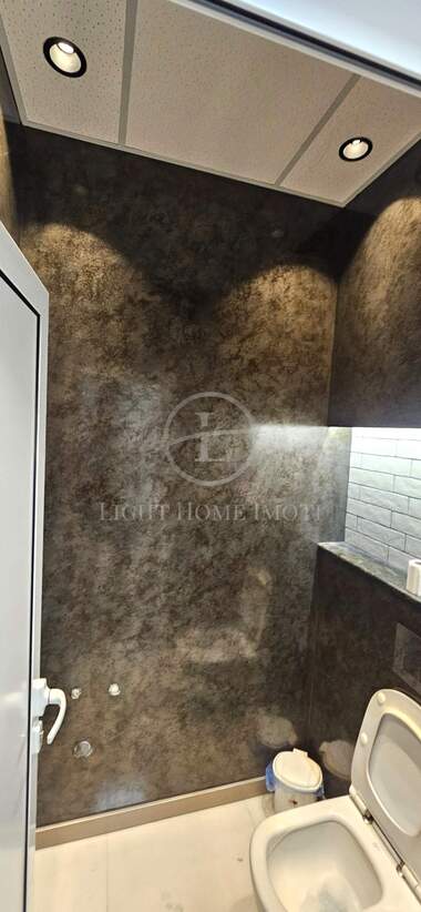 For sale - Office in Iujen,  Plovdiv