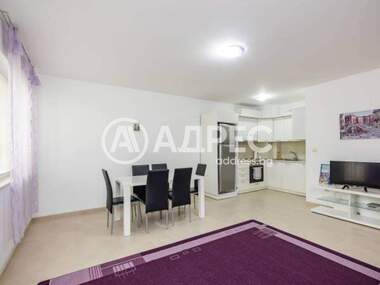 Продажба - Апартамент в Център,  Варна