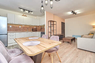 Vânzare - Apartament în Țentăr,  Burgas