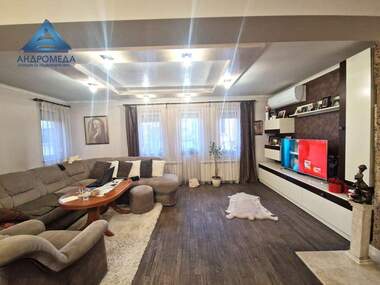 For sale - Apartment in 9-ti kvartal,  Pleven