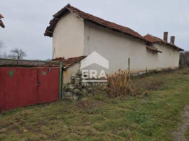 For sale - House in Vladinia,  Lovech
