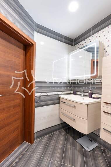 Продажба - Апартамент в Бриз,  Варна