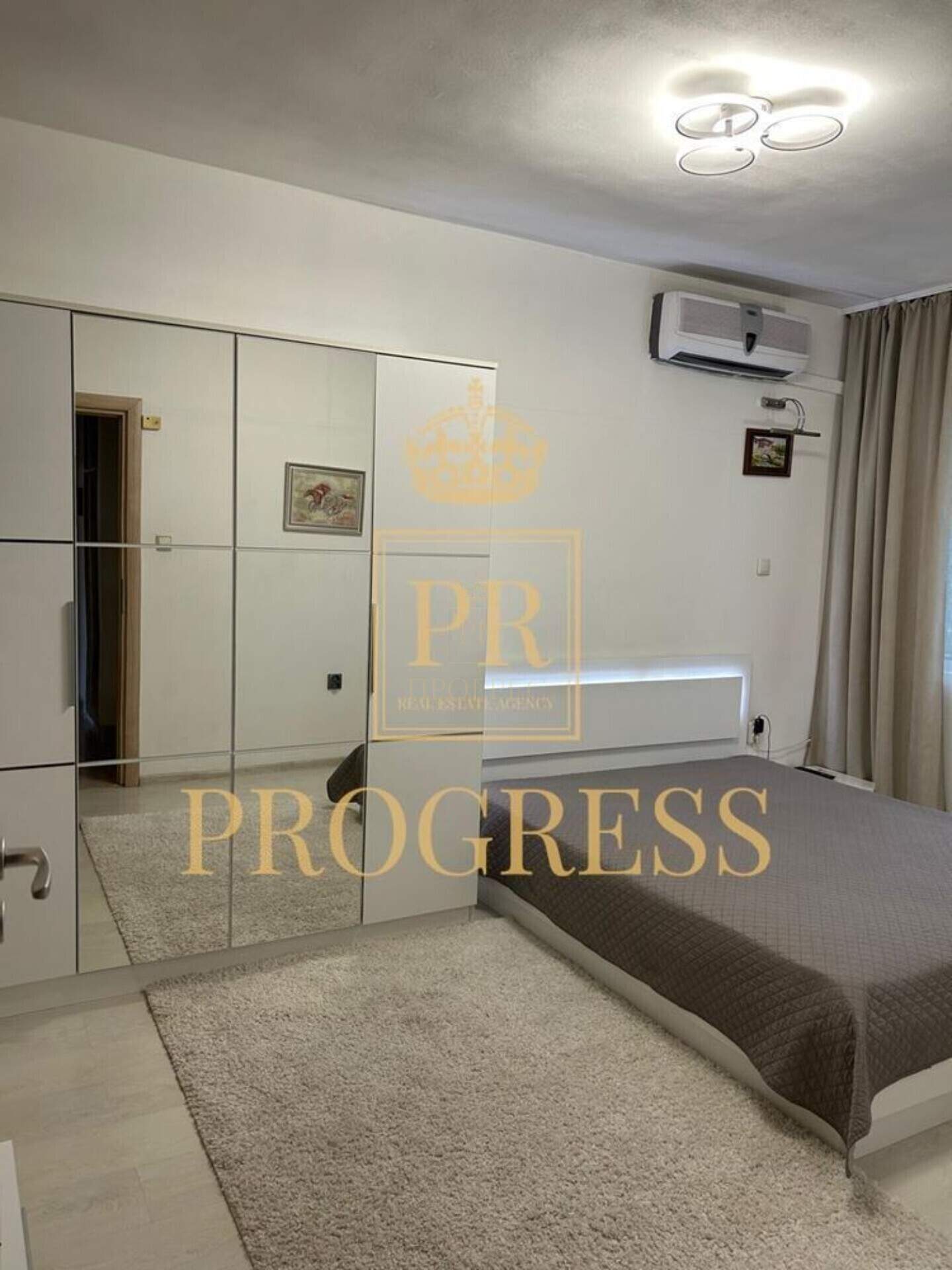 Cu trei camere Apartament în Mladejki hălm, Plovdiv – fotografia 10