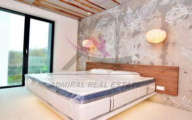 Închiriere - Apartament în Briz,  Varna