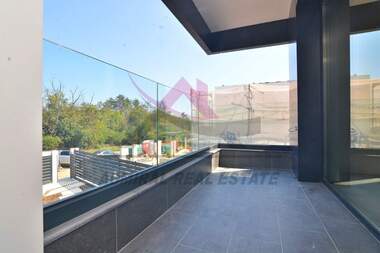 For sale - House in Pchelina,  Varna
