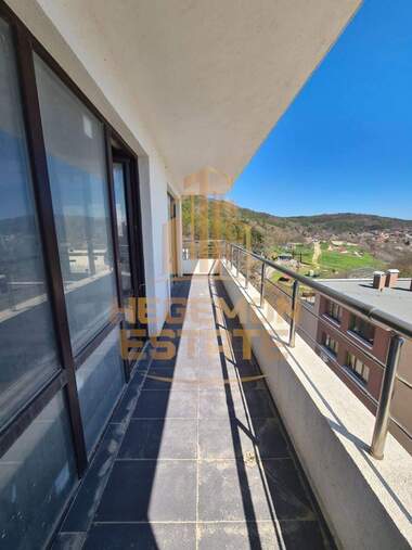 Vânzare - Apartament în Vinița,  Varna