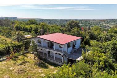 For sale - House in Sredna kula,  Ruse