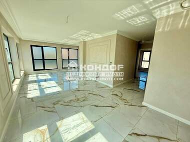 Vânzare - Apartament în Kărșiaka,  Plovdiv