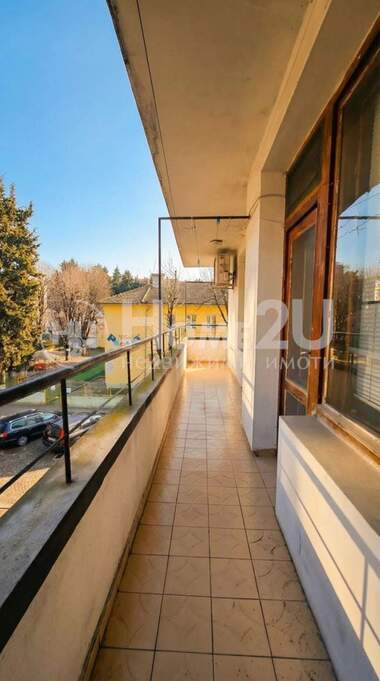 Vânzare - Apartament în Văzrajdane,  Burgas