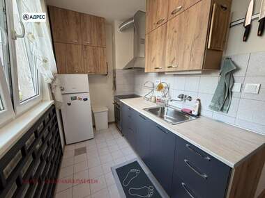 Închiriere - Apartament în Storgozia,  Pleven