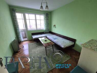Închiriere - Apartament în Kolhozen pazar,  Varna