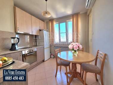 For sale - Apartment in Vazrajdane,  Ruse
