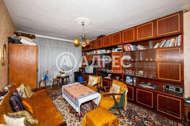 Vânzare - Apartament în Hristo Smirnenski,  Plovdiv