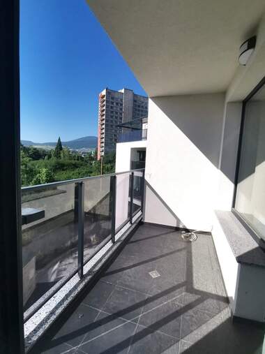 Продажба - Апартамент в Дървеница,  София