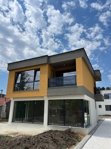 Продажба - Къща в Манастирски рид,  Варна
