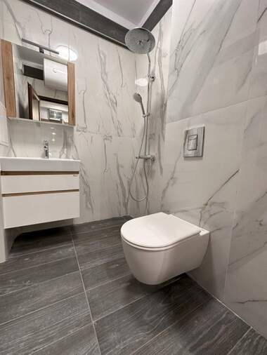 Închiriere - Apartament în Hristo Smirnenski,  Plovdiv