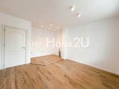 For sale - Apartment in Liatno kino Trakia,  Varna