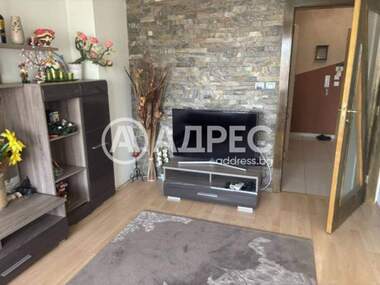Închiriere - Apartament în Ovcea Kupel,  Sofia