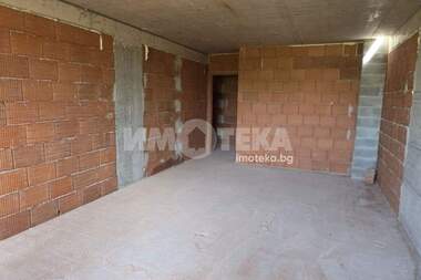 Продажба - Апартамент в Център,  Варна