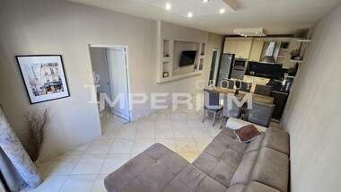 Kira - Apartman olarak Pogrebi,  Varna