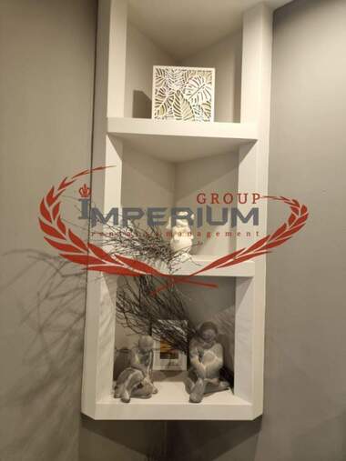Închiriere - Apartament în Center,  Varna