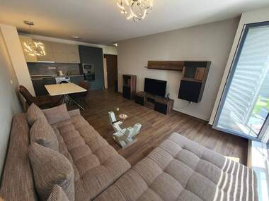 Închiriere - Apartament în Slaveîkov,  Burgas