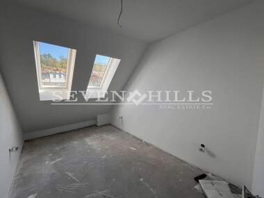Vânzare - Apartament în Mladejki hălm,  Plovdiv