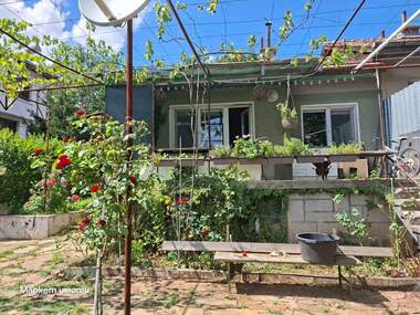 For sale - House in Starozagorski Bani,  Stara Zagora