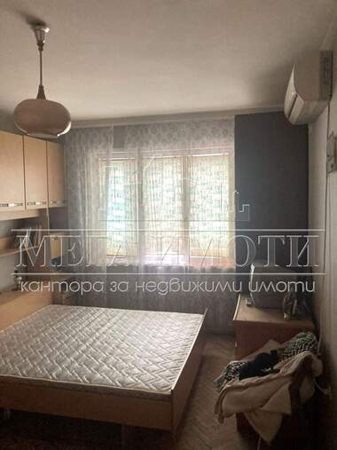 Vânzare - Apartament în Republika,  Sliven