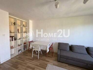 Miete - Wohnung in Zentar,  Burgas