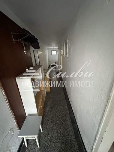 Продажба - Етаж от къща в Дивизионна болница,  Шумен