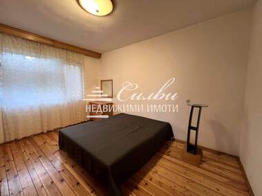 For sale - Floor of a house in Center,  Shumen