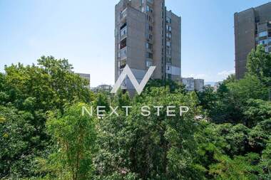 Продажба - Апартамент в Тракия,  Пловдив