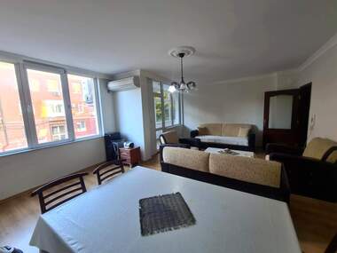 Închiriere - Apartament în Țentăr,  Haskovo