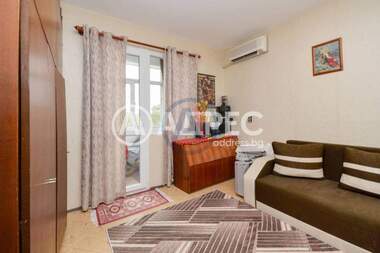For sale - Apartment in Pobeda,  Burgas