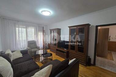 Închiriere - Apartament în Zona B-18,  Sofia