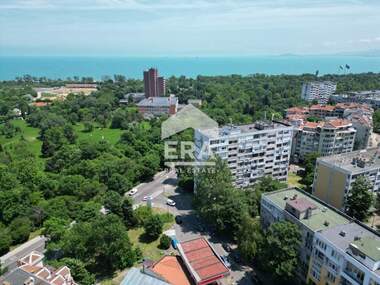 For sale - Apartment in Lazur,  Burgas