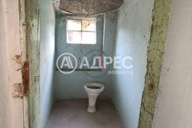 Продажба - Къща в Церово,  София Област
