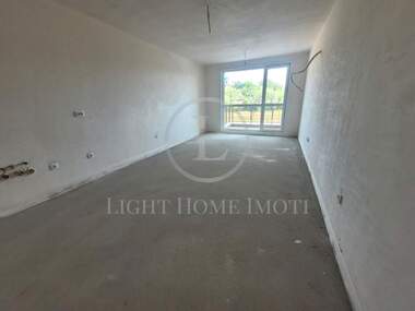 For sale - Apartment in Iujen,  Plovdiv